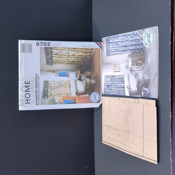 McCall's 8702 Home Decorating Bathroom Essentials Shower Curtain Towels Uncut - Picture 3 of 3